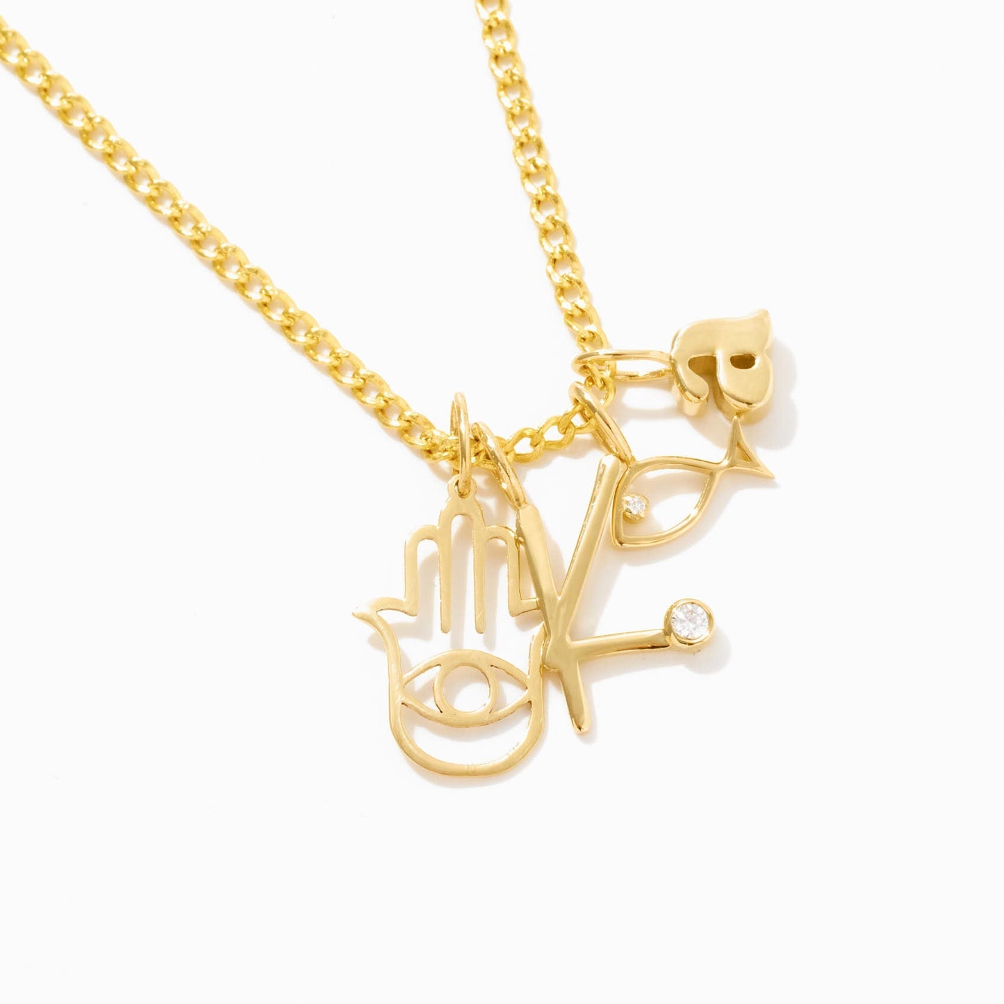 Anhänger mit Buchstaben