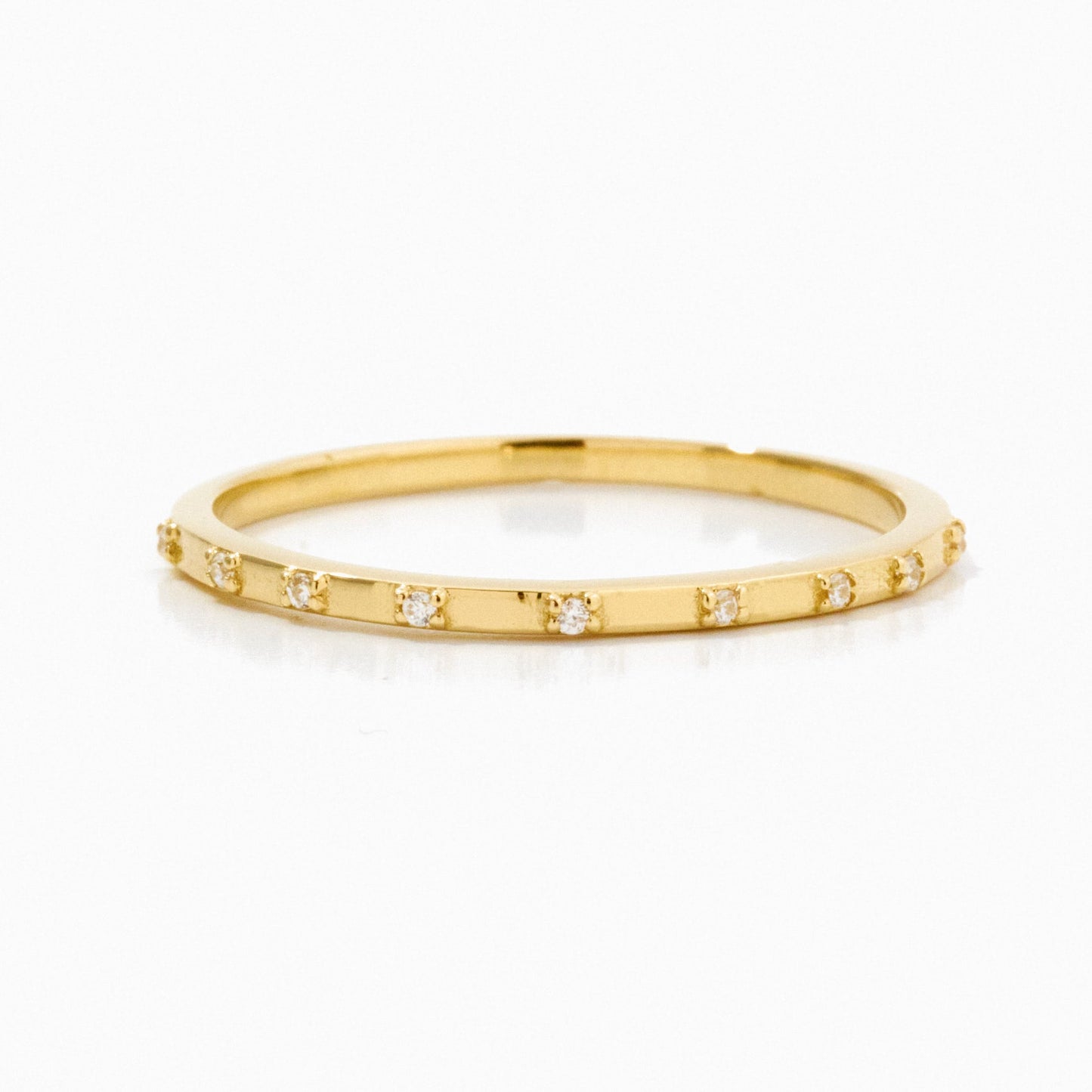 Minimalistischer Diamant-Ehering
