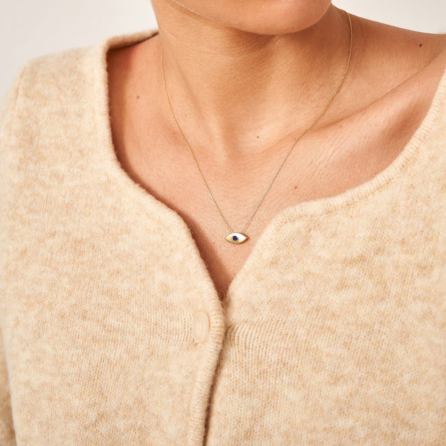 Collier saphir mauvais œil en or massif 585