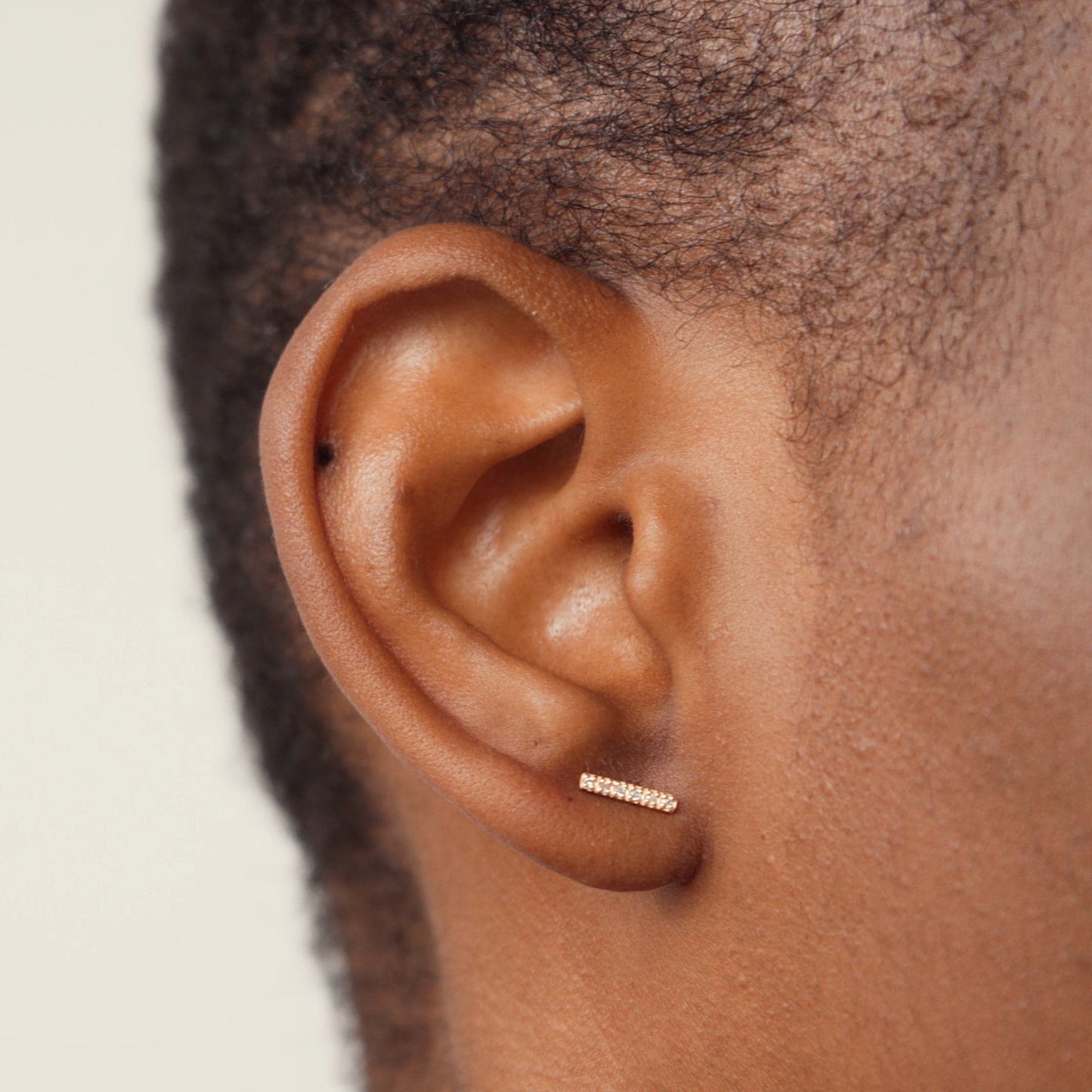 Diamant Pave Bar Ohrstecker