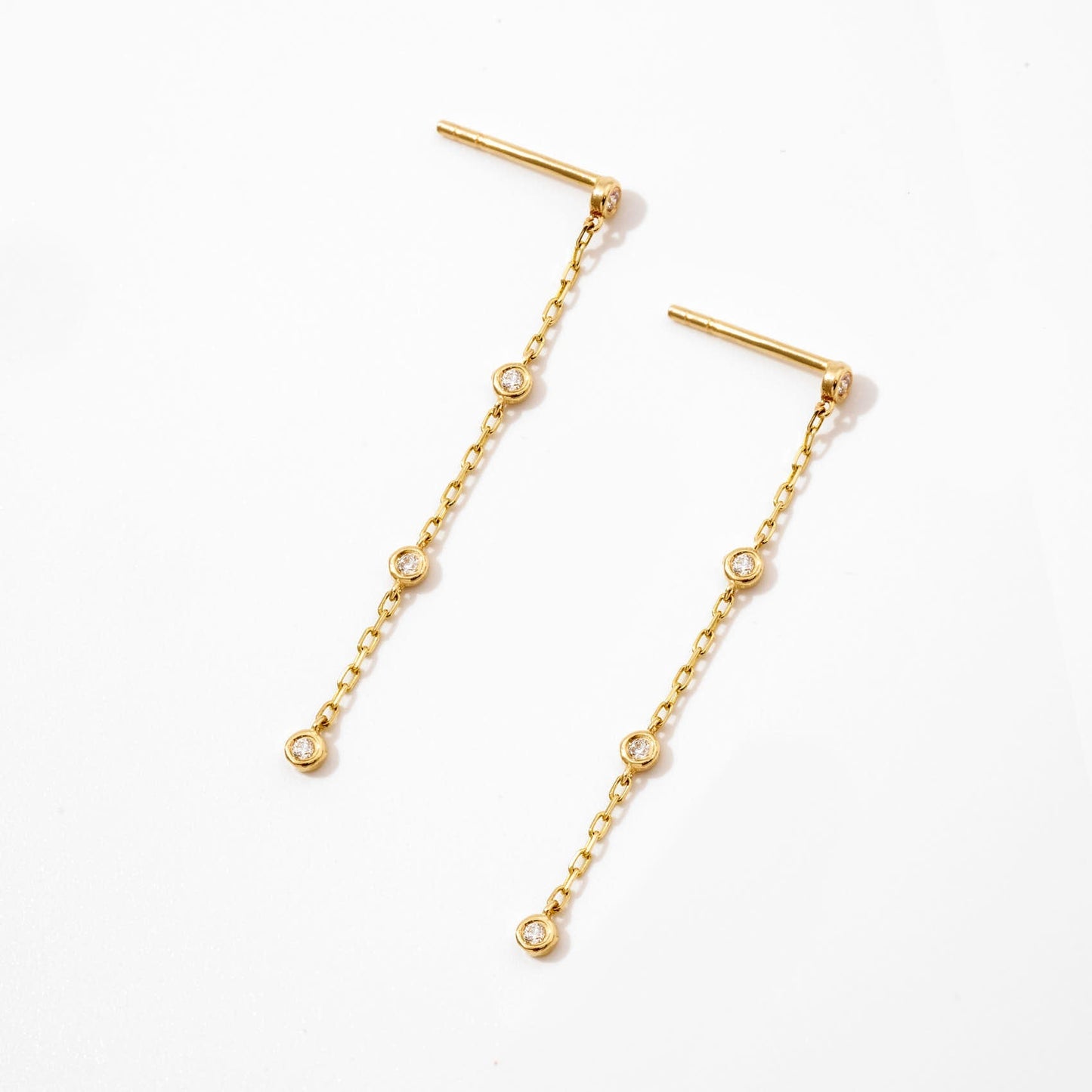 Diamanten an der Yard Drop Ohrringe.