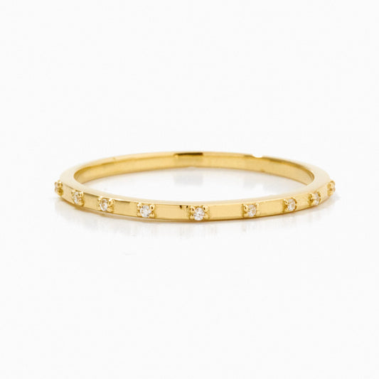 Minimalistischer Diamant-Ehering