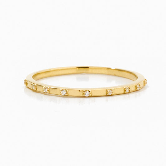 Minimalistischer Diamant-Ehering