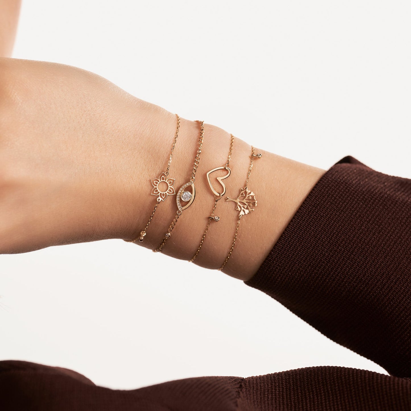 Blumenarmband mit Diamant