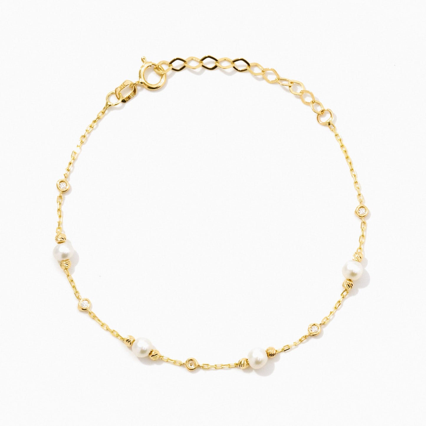 Mit Diamanten und Perlen besetztes Station-Armband