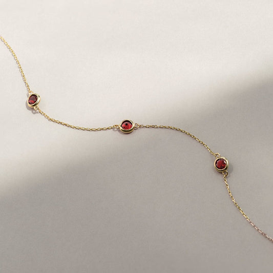 Ruby Station Armband
