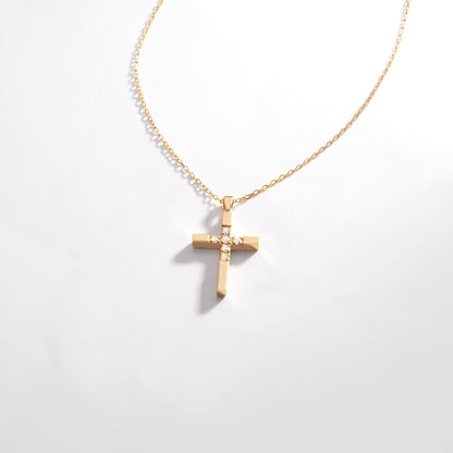 Kleine Diamantkreuz-Halskette