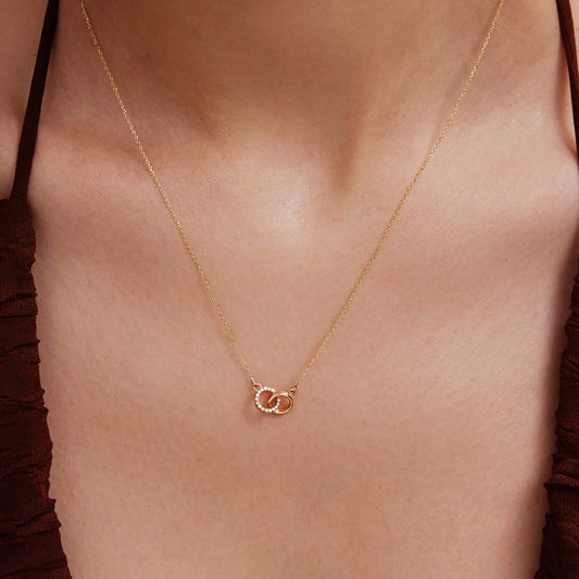 Diamond Intertwined Circle Necklace in 585 Solid Gold