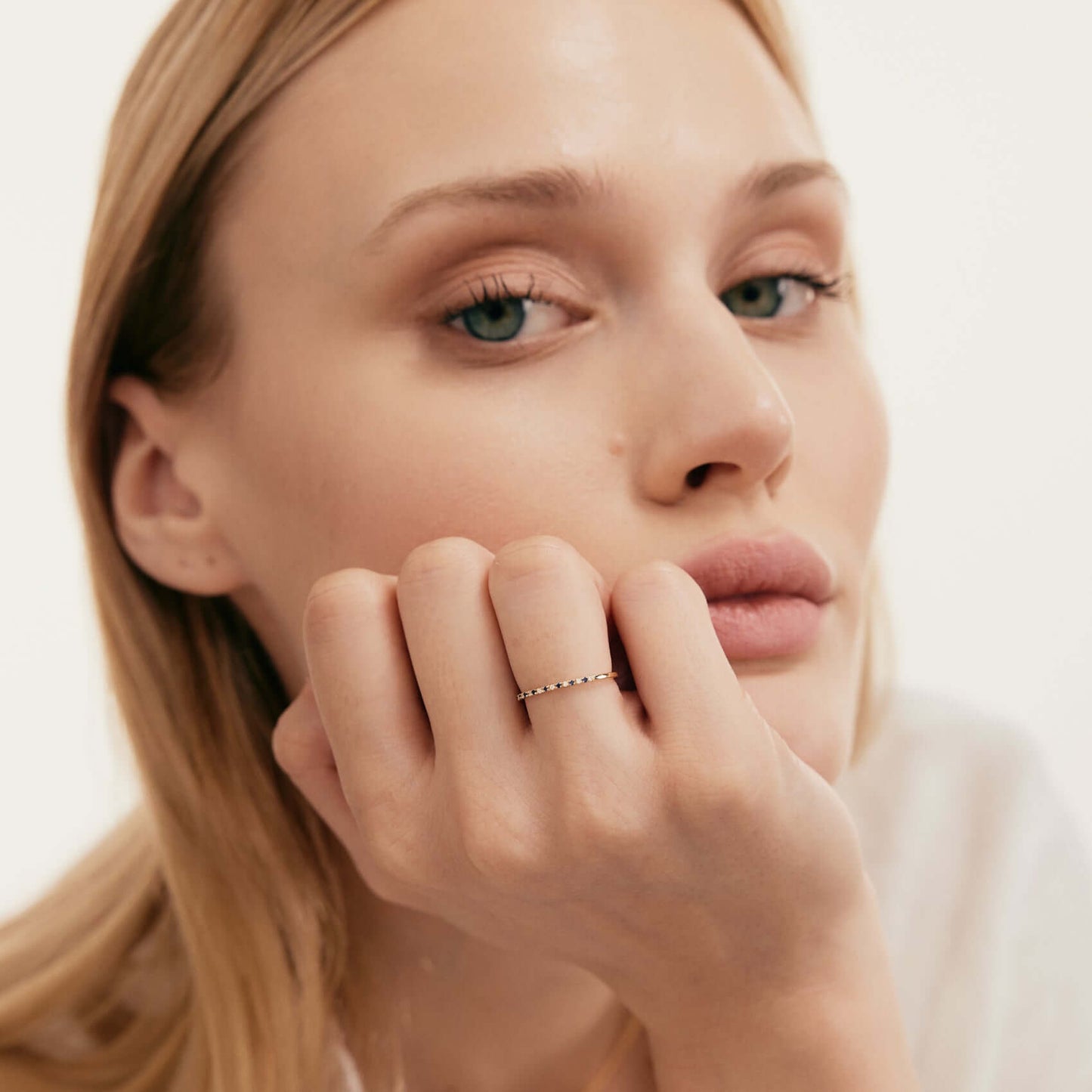 Diamant und Saphir Halb Ewigkeit Ring
