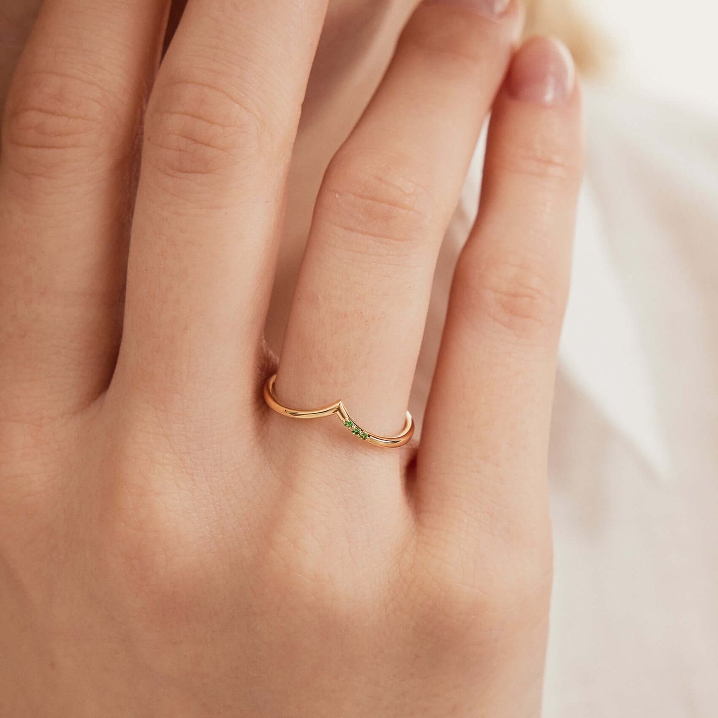 Smaragd Chevron Ring