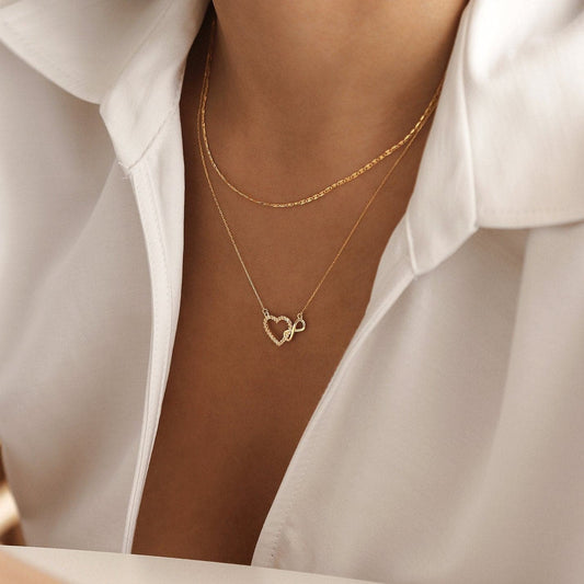 Infinite heart necklace made of 585 solid gold