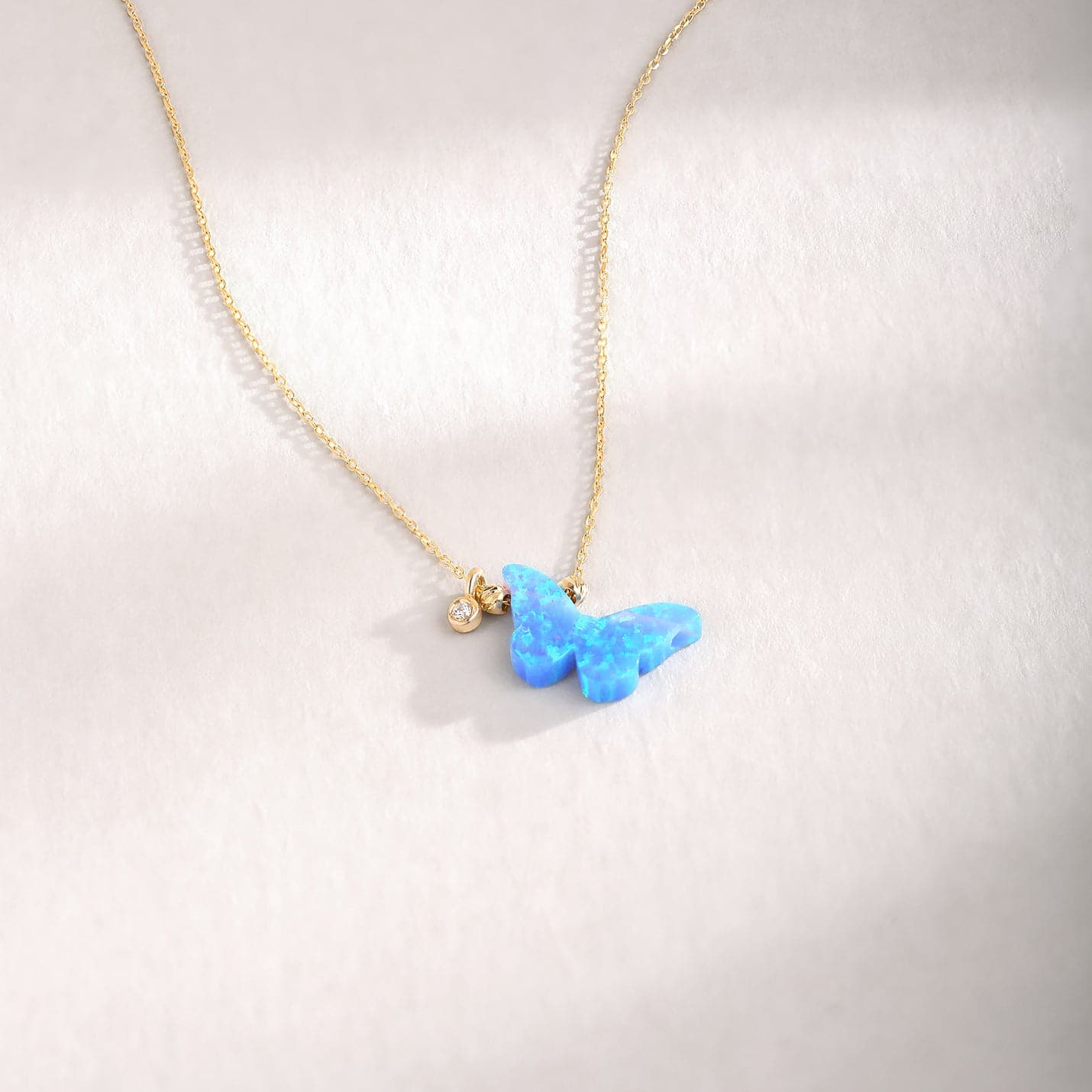 Diamant-Opal-Schmetterling-Halskette