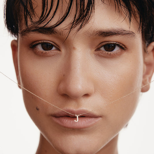 Individuelle zarte Initiale Halskette