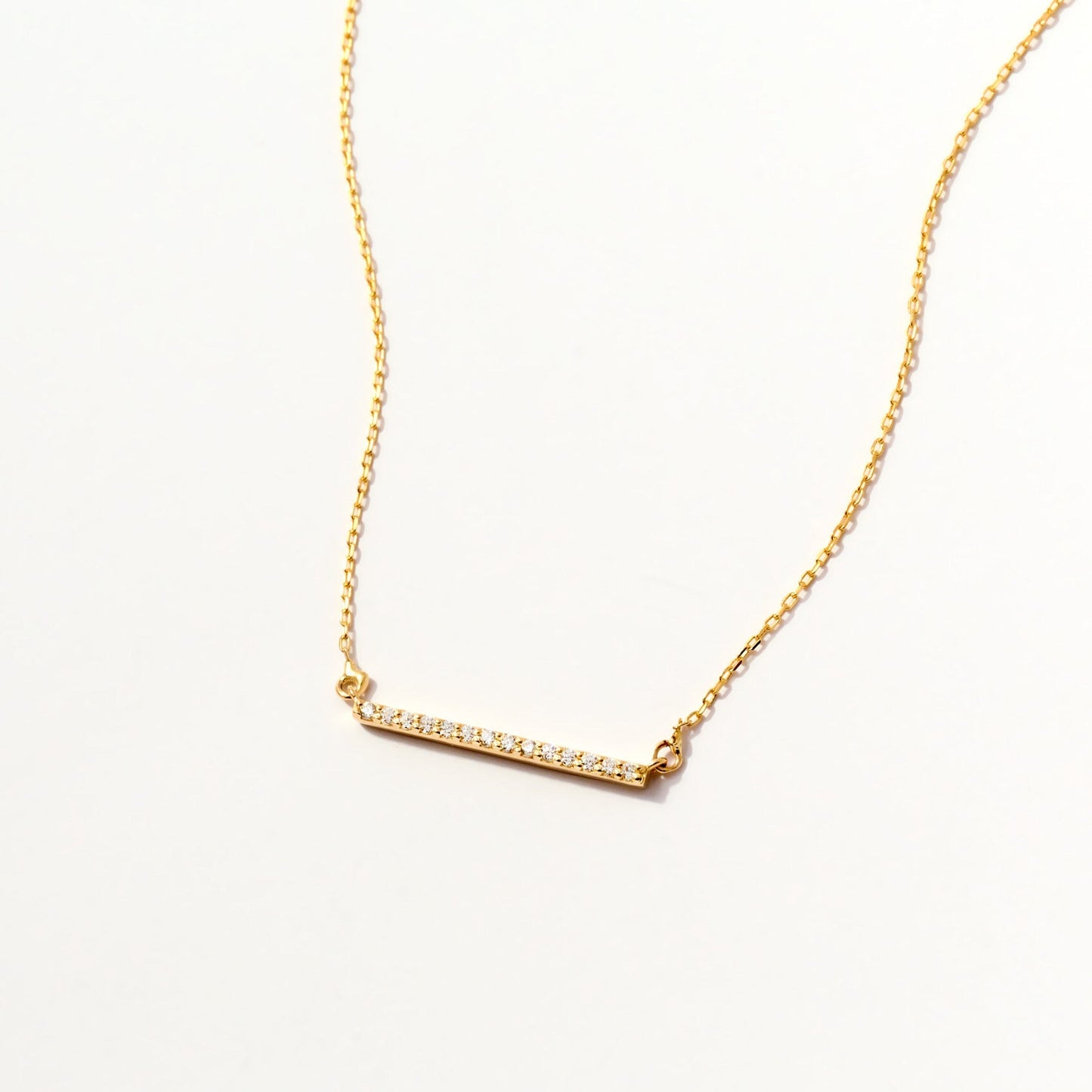 Pave Diamond Bar Halskette