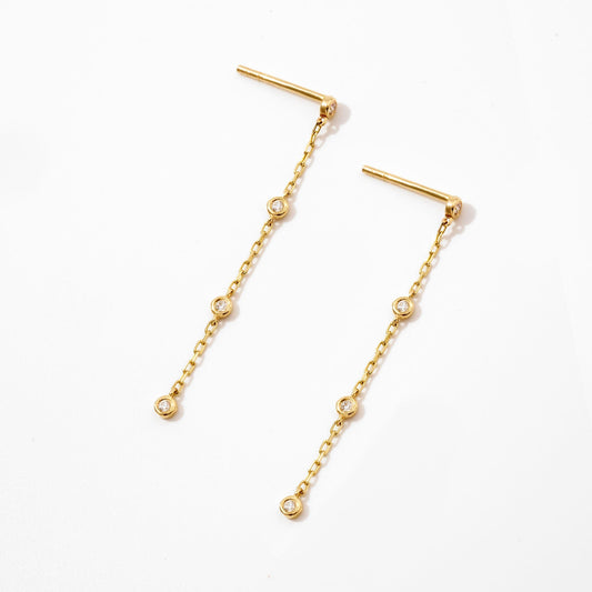 Diamanten an der Yard Drop Ohrringe.