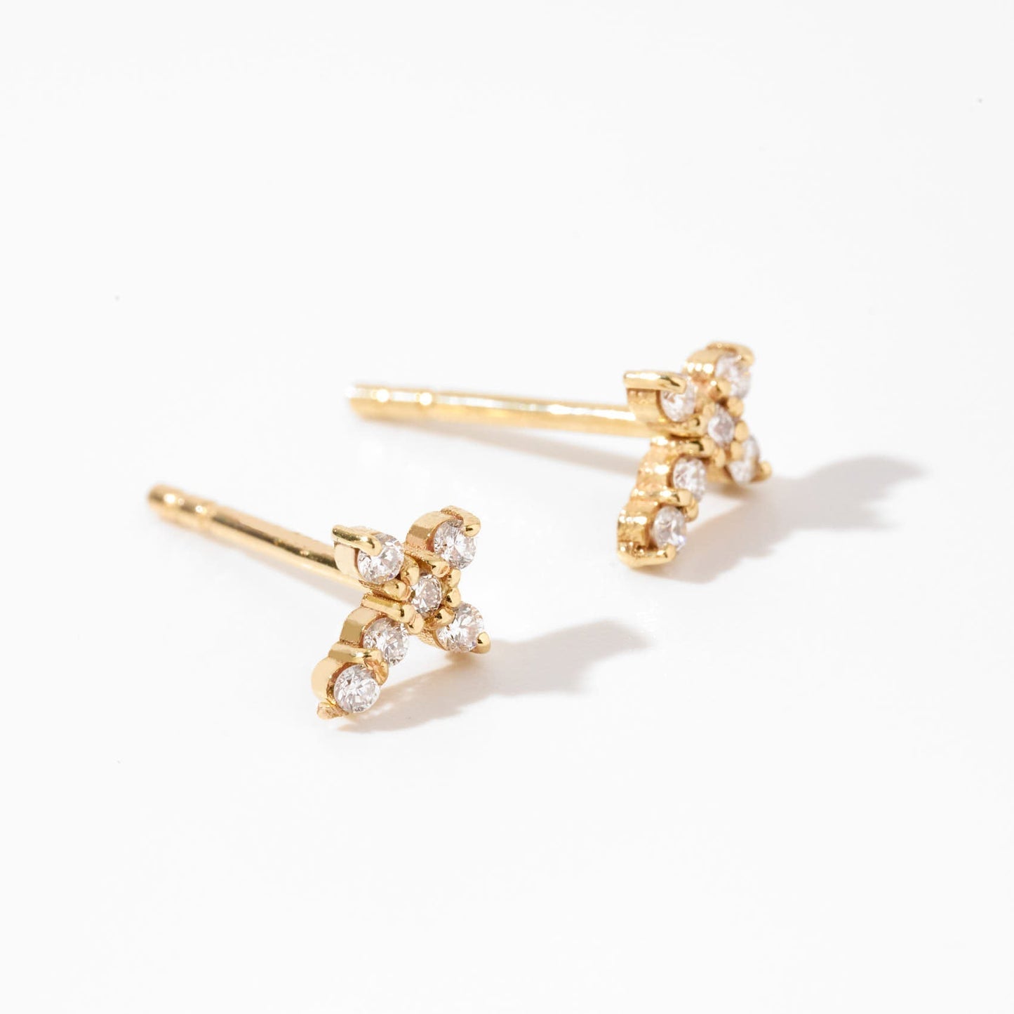 Diamantkreuz Ohrringe
