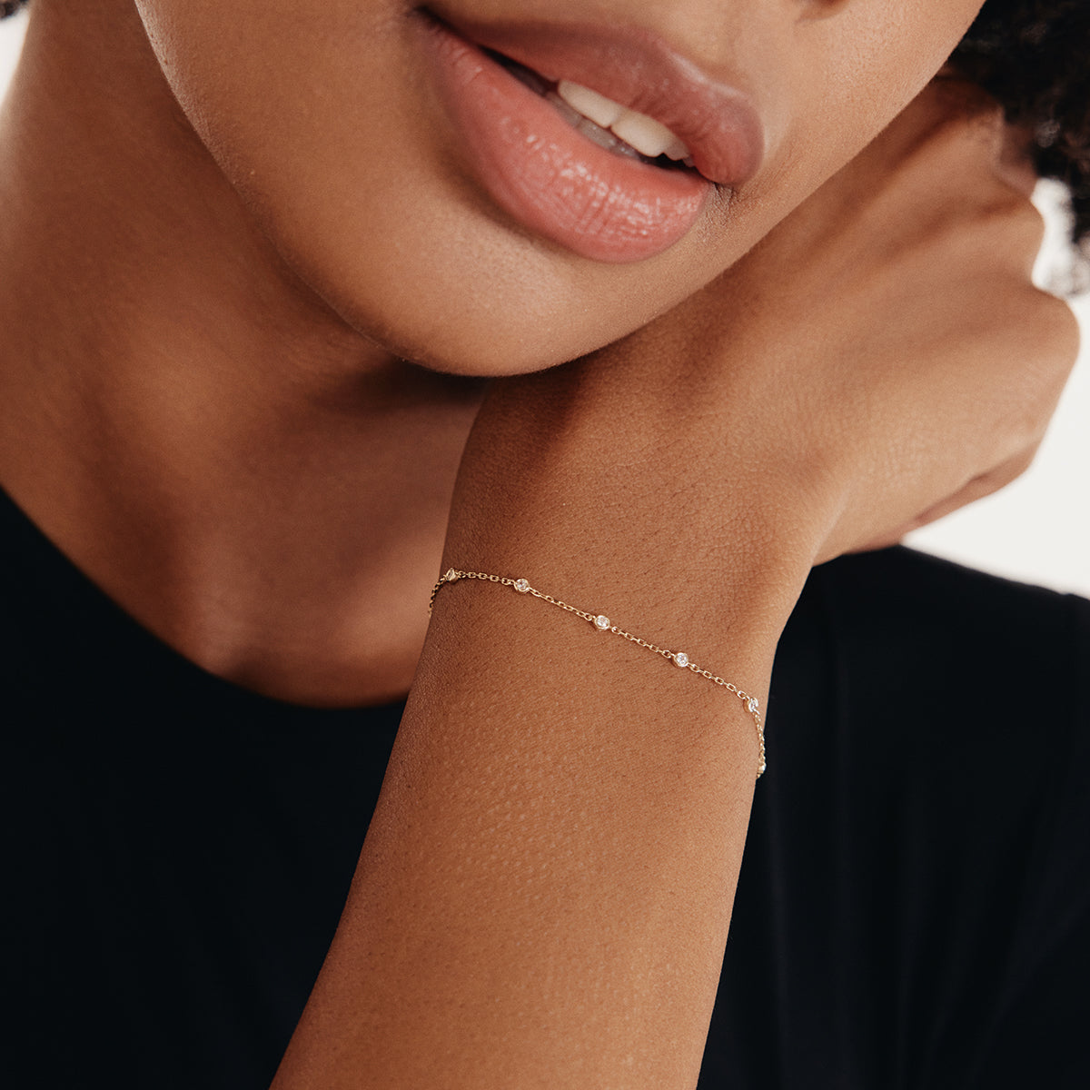 Lünette Diamant Station Armband