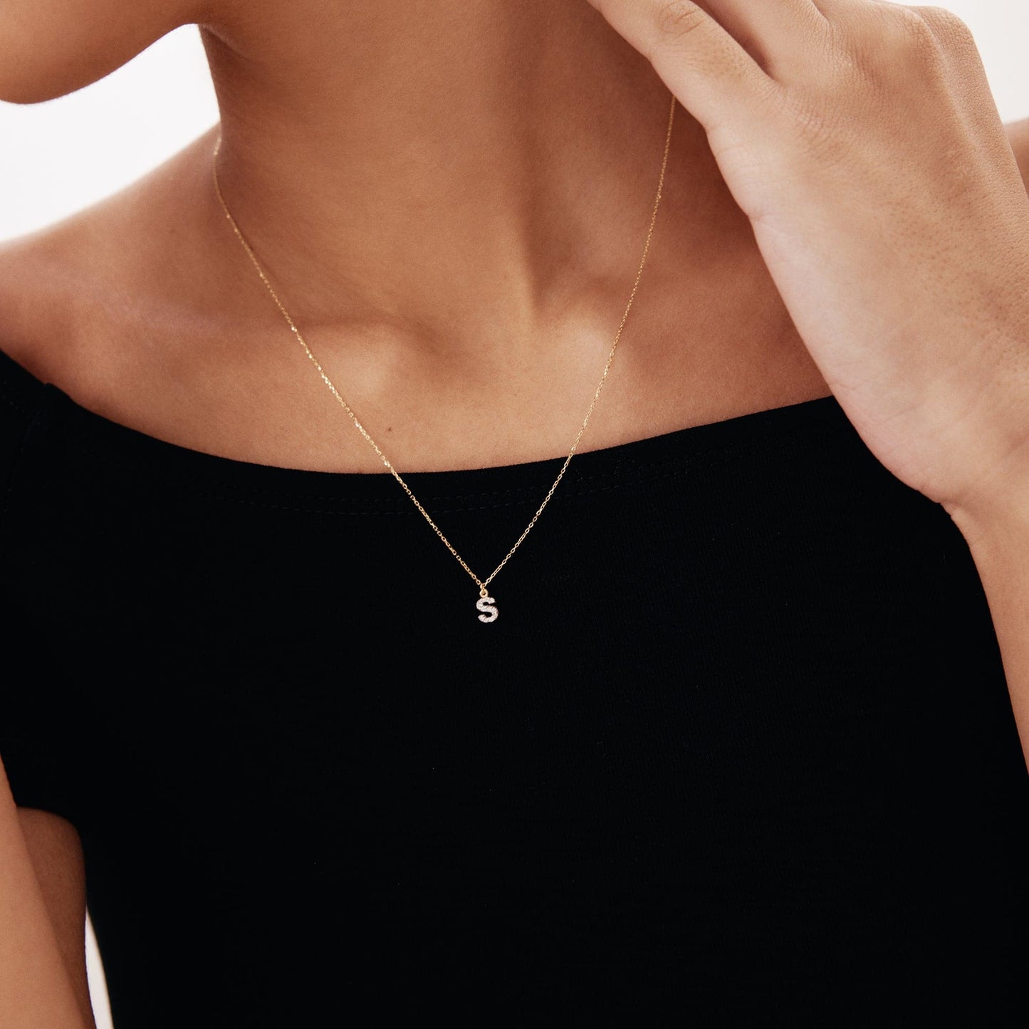 Individuelle Diamant Pave Initial Halskette