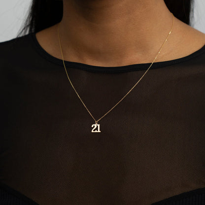 Individuelles Zahlenhalsband
