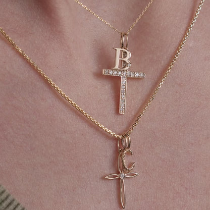 Kleiner Diamant-Charm mit Initialen