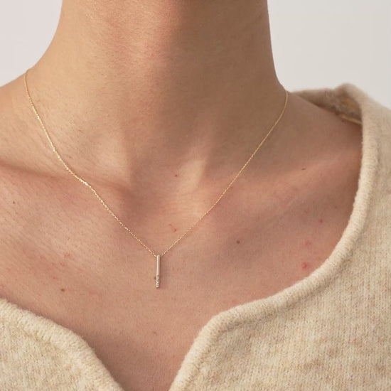 Zwei getönte Huggies in 585er Massivgold - Gelin Diamond